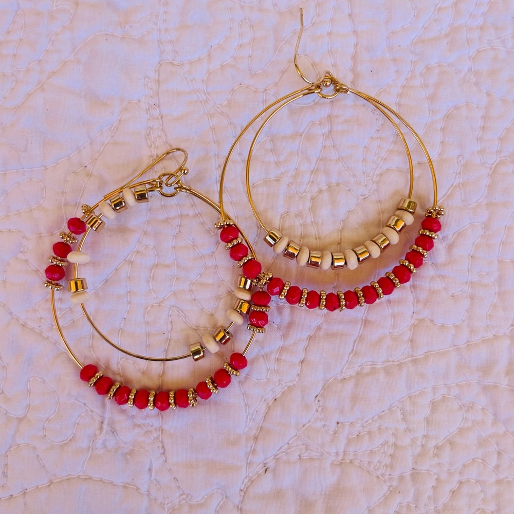 Free Peiple earrings